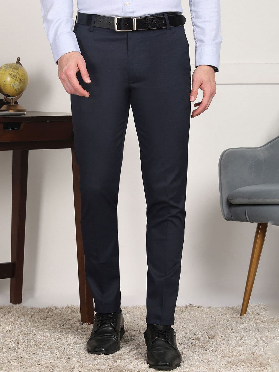 encore by INVICTUS Men Textured Pleated Trousers - view 1