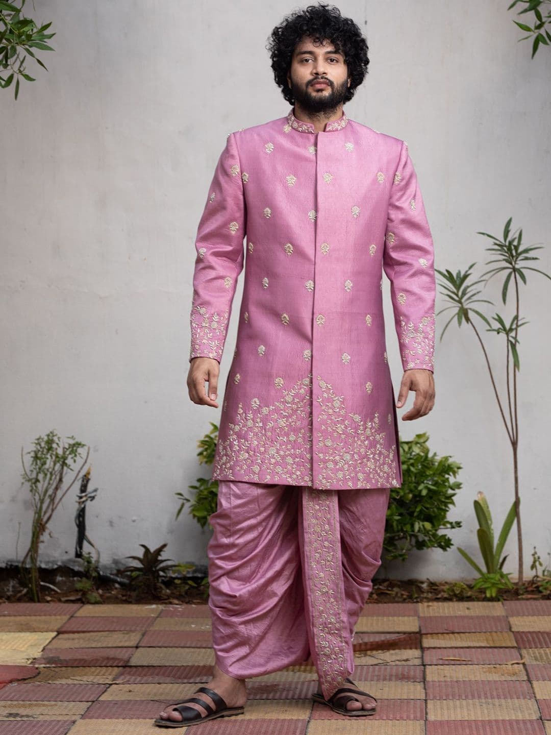 HILO DESIGN Embroidery Mandarin Collar Sherwani Set - view 1