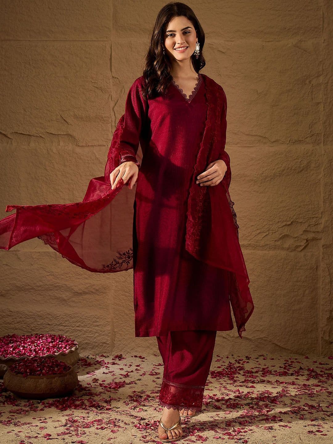 House of Pataudi Women Embroidered Straight Kurta With Trousers & Dupatta - view 1