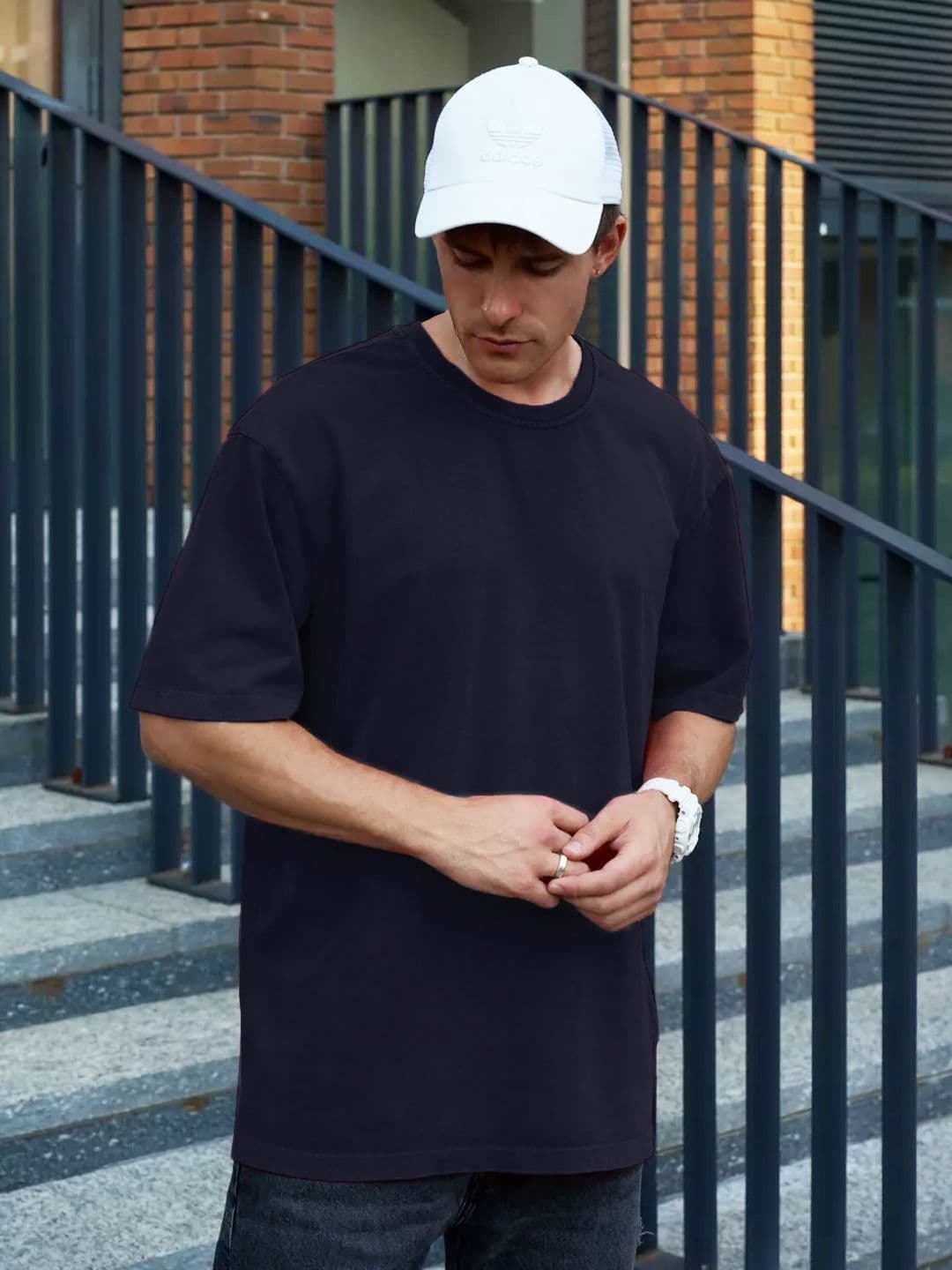 Leotude Round Neck Drop Sholder Half Sleeve Cotton Ovesized Casual T-shirt - view 1