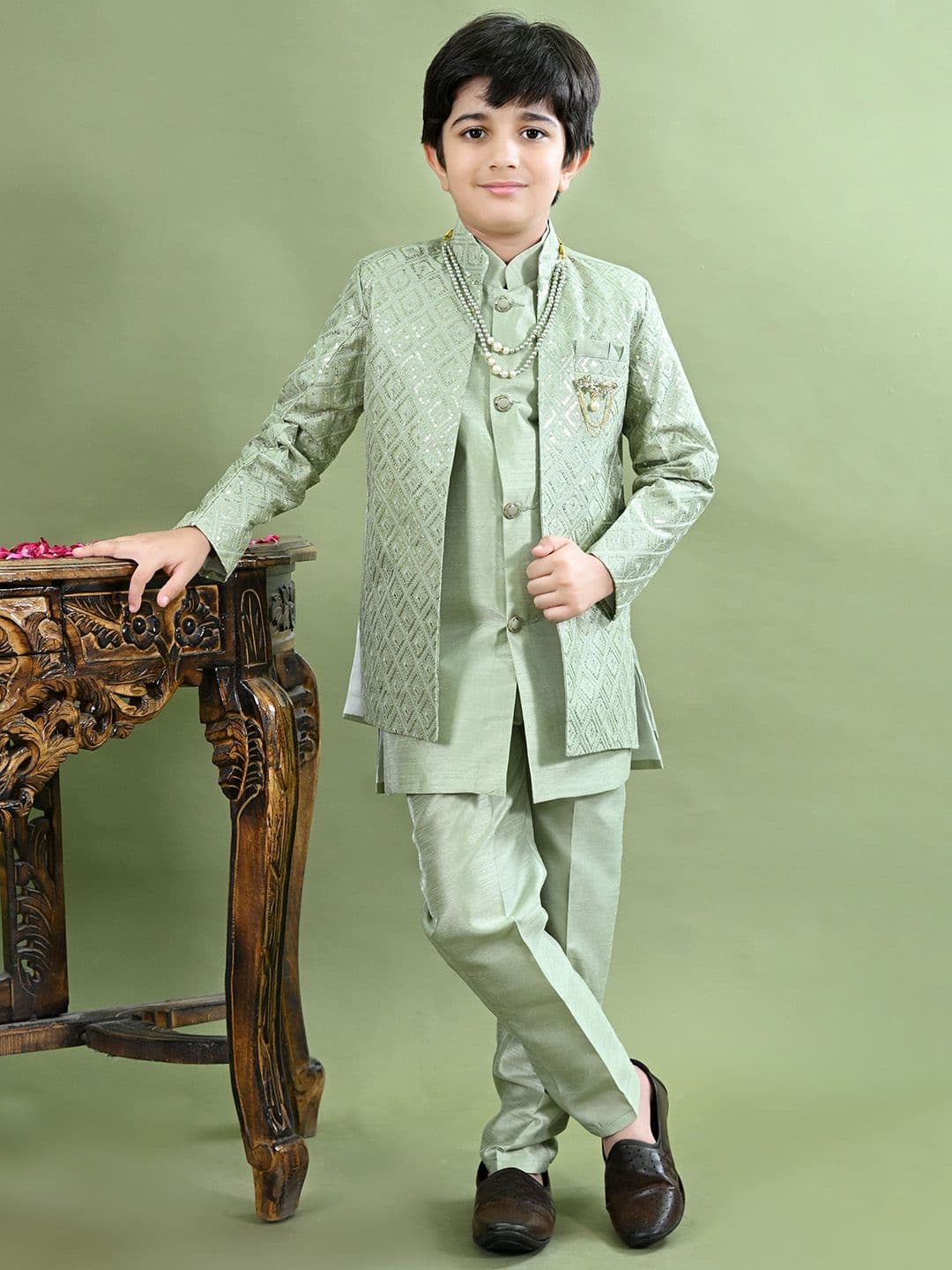 BT DEZINES Boys Geometric Embroidered Sequined Sherwani Set - view 1