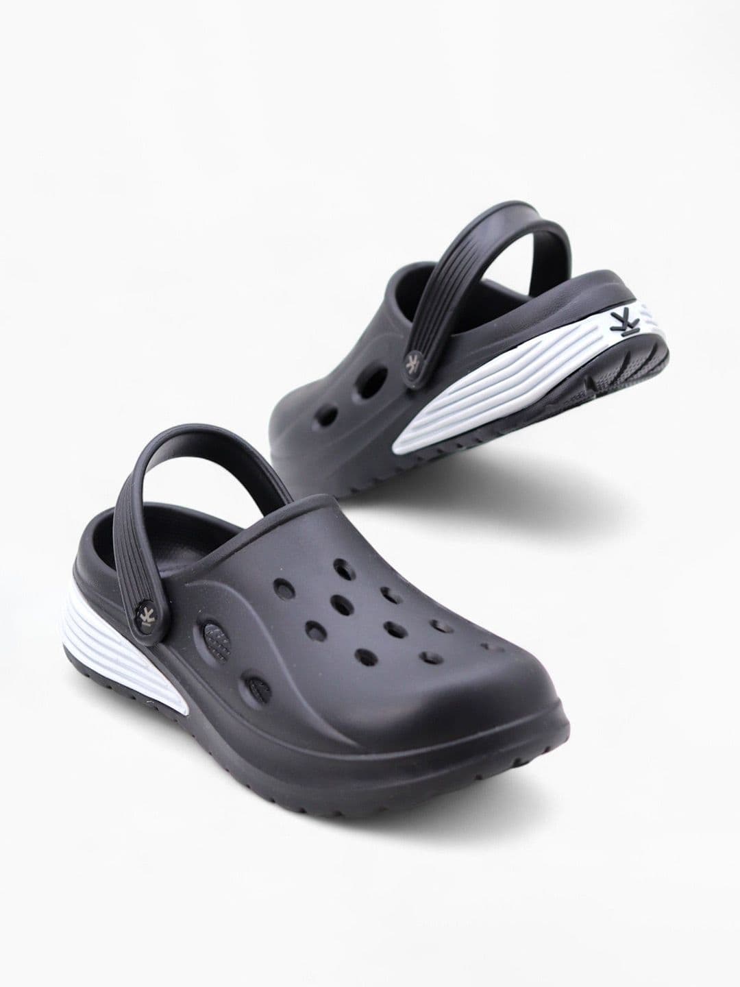 WROGN Men Clogs Flip Flops - view 1
