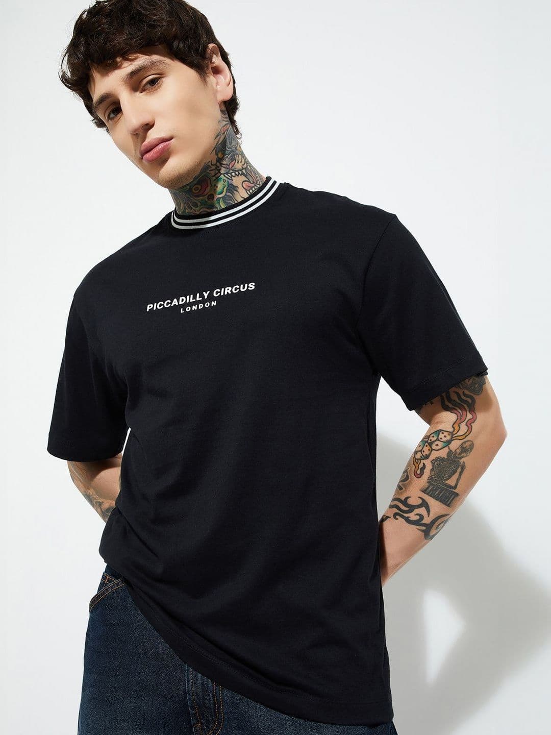 max Round Neck Regular Sleeves Pure Cotton T-shirt - view 1