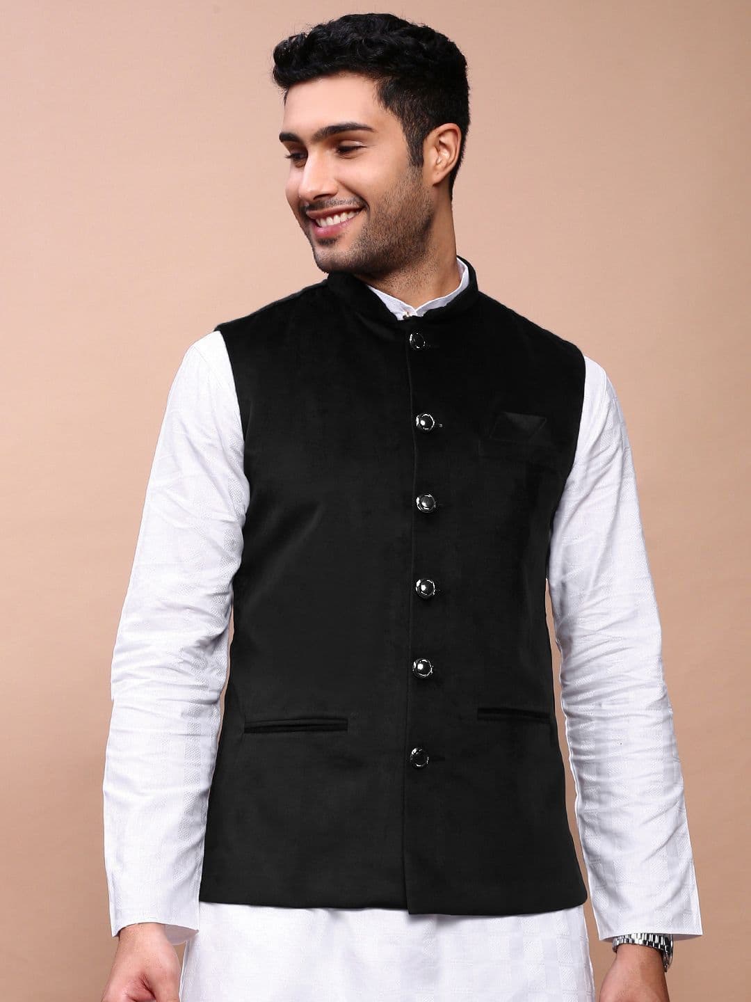 SHOWOFFFF Slim-Fit Velvet Nehru Jacket - view 1