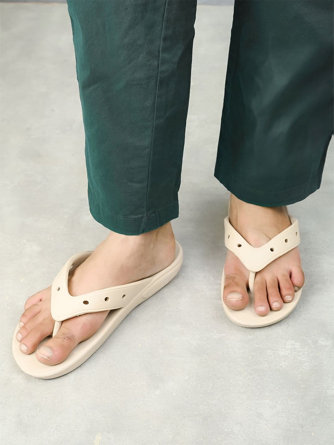 HRX by Hrithik Roshan Men Thong Flip-Flops - view 1