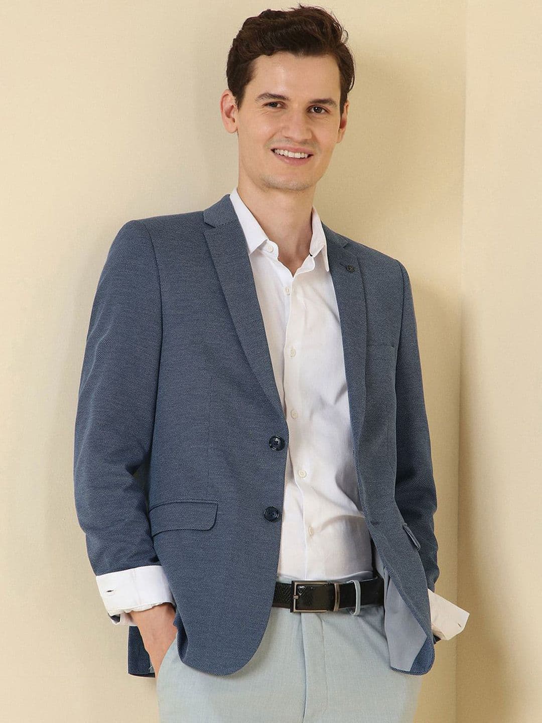Allen Solly Slim-Fit Single Breasted Formal Blazer - view 1