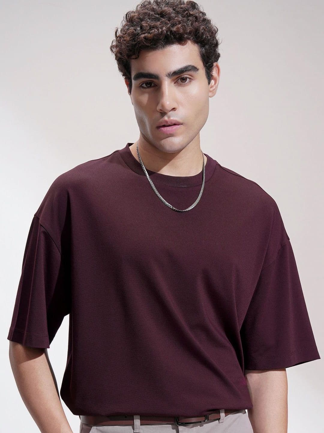 HIGHLANDER Men Solid Round Neck Oversized T-shirt - view 1