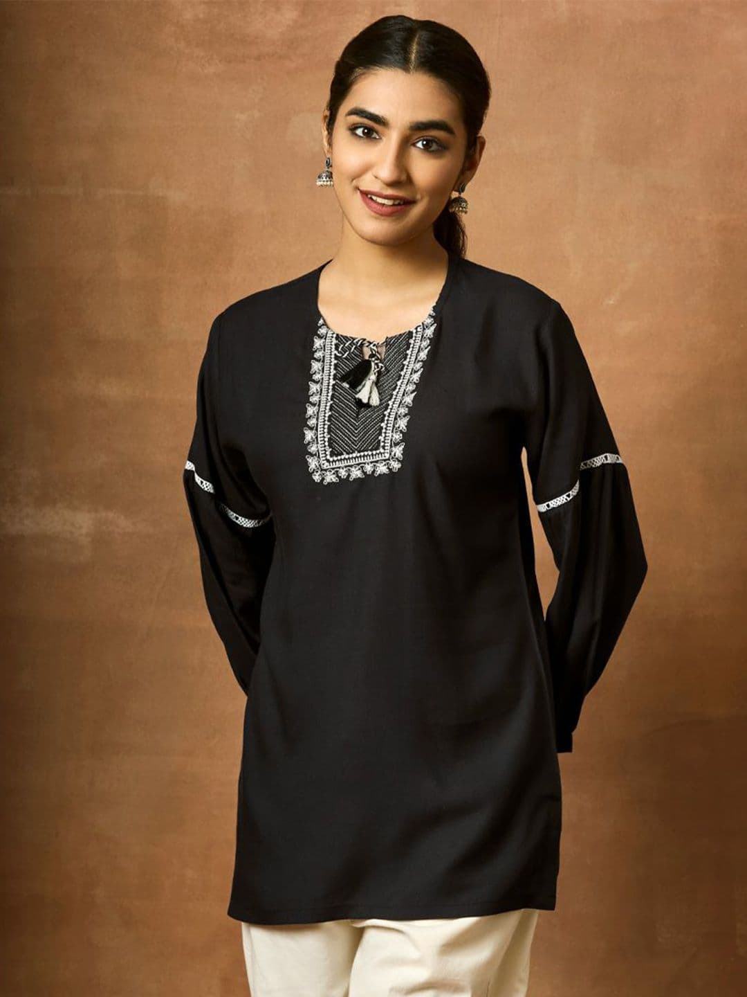 WOMEN PLUS Women Embroidered Round Neck Viscose Rayon Tunic - view 1