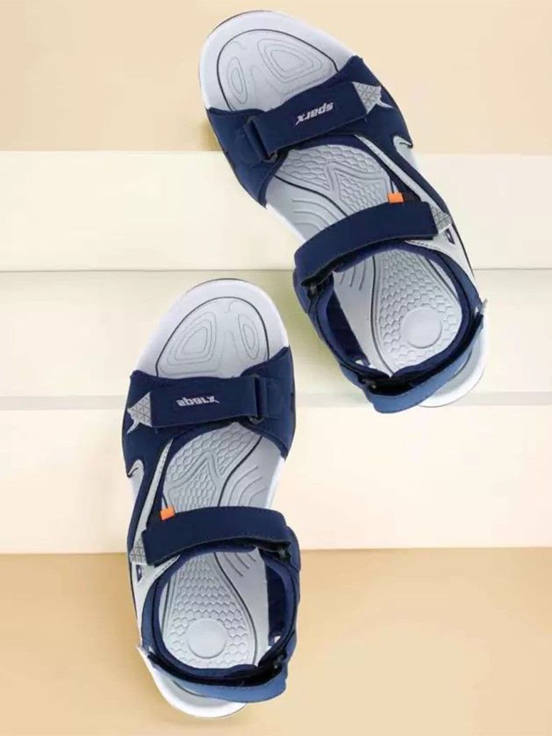 Sparx Unisex Open Toe Sports Sandals With Velcro Detail - view 1