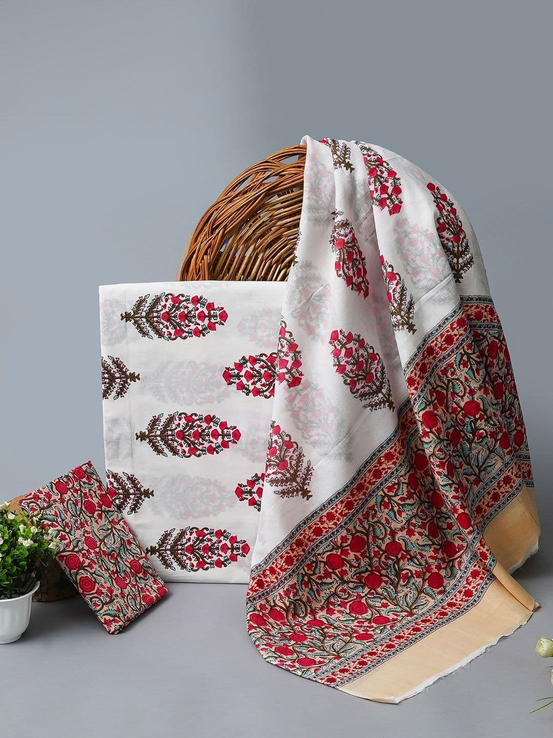 Kwatchi Floral Printed Pure Cotton Unstitched Dress Material - view 1