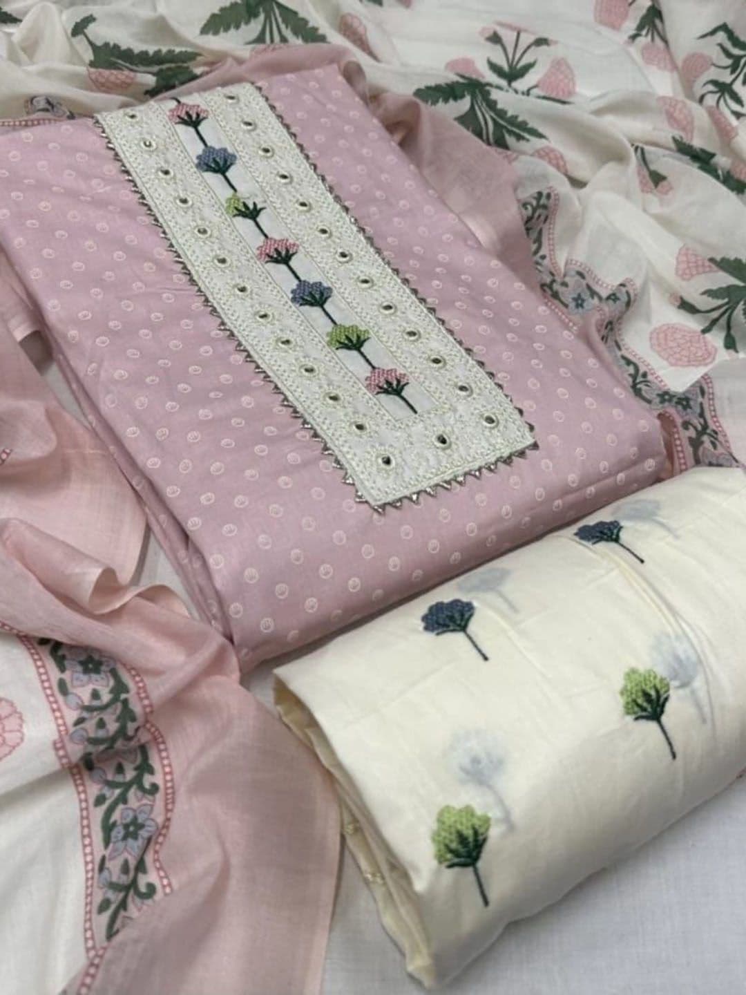 GC 80 BY GAURI COLLECTION Printed Pure Cotton Unstitched Dress Material - view 1
