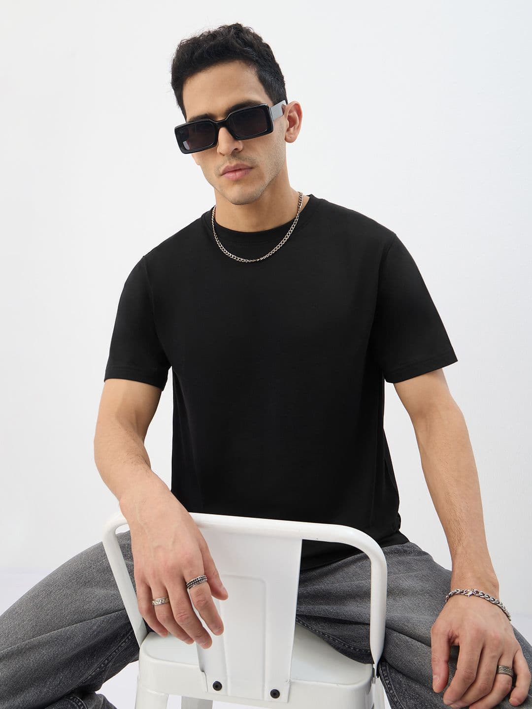 The Souled Store Men Relaxed Fit Solid Black T-Shirts - view 1