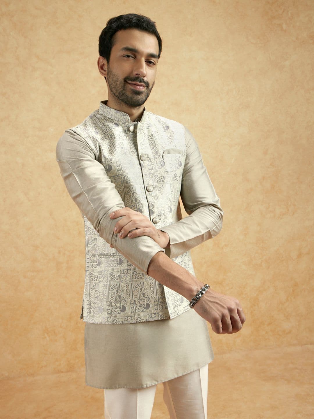 KISAH Men Textured Zari Regular Fit Nehru Jacket - view 1