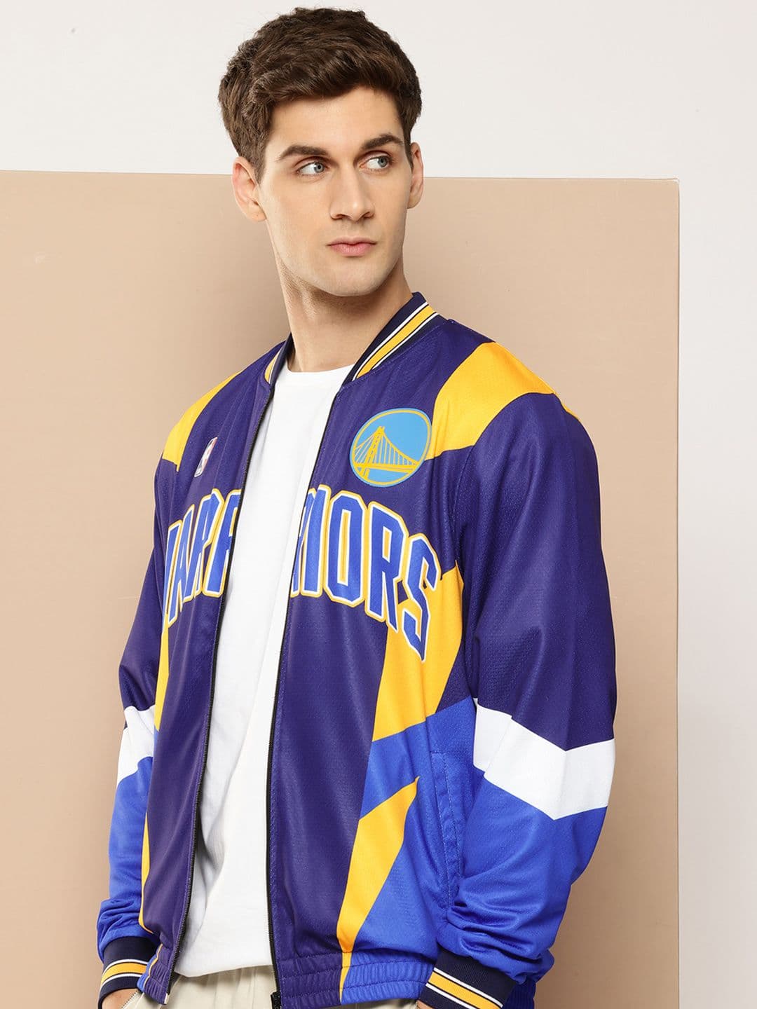 NBA Golden State Warriors Typography Lightweight Chicago Bulls Sporty Jacket - view 1