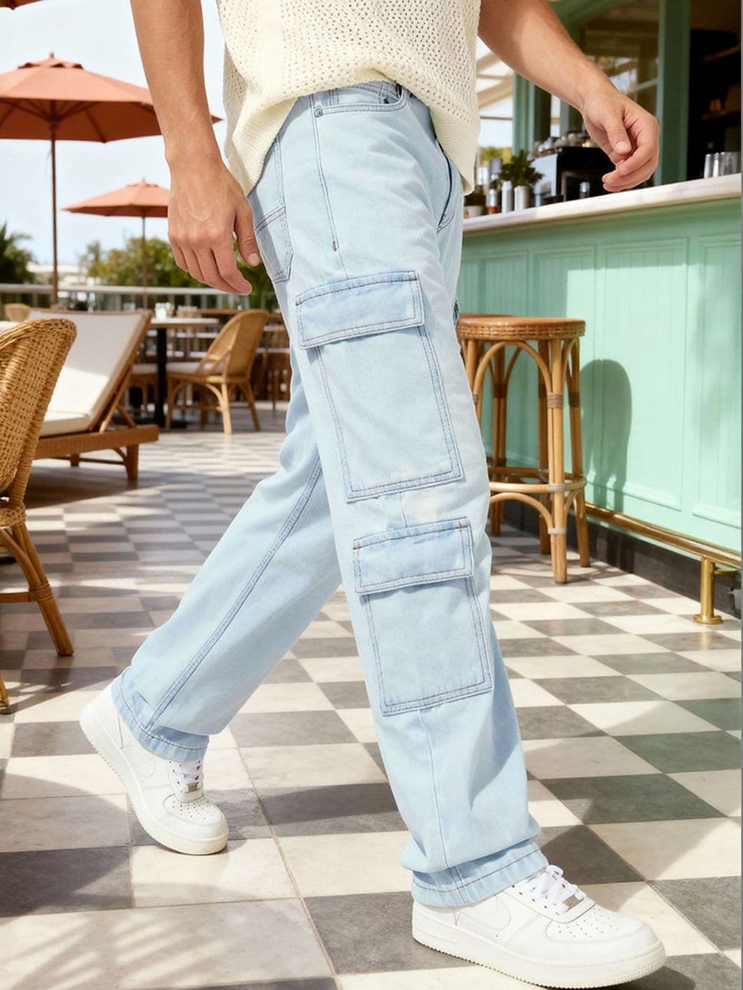 Bewakoof Men's Light Blue Baggy Fit Washed Cargo Mid-Rise Jeans - view 1