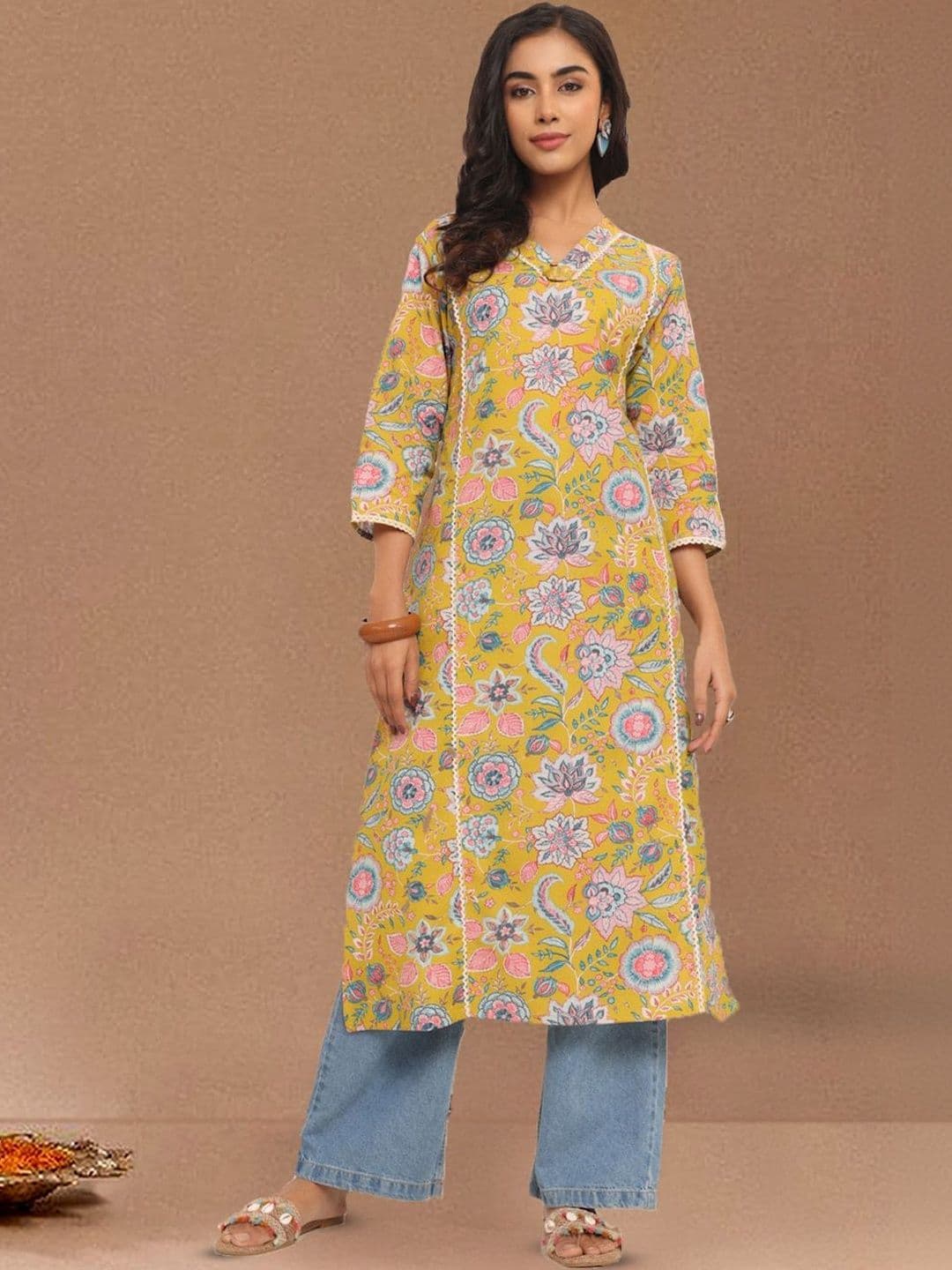 KALINI Women Floral Printed Floral Kurta - view 1