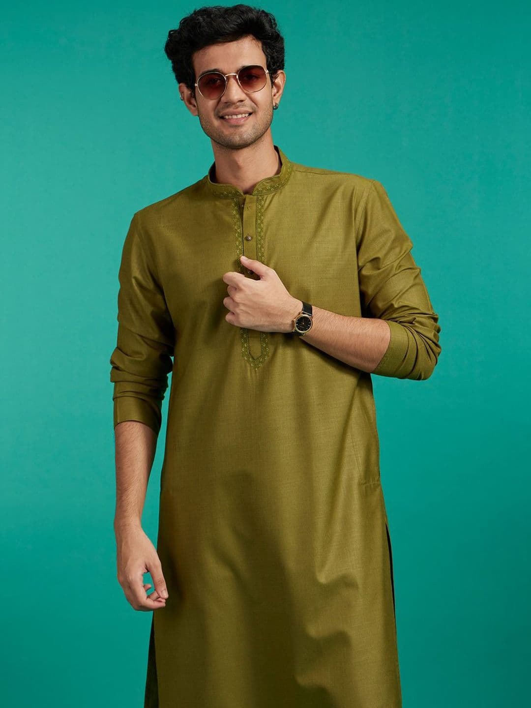 Diwas by Manyavar Thread Work Mandarin Collar Straight Kurta - view 1
