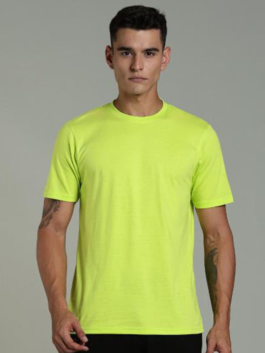 OUTLAWS Men Solid Round Neck Cotton T-shirt - view 1