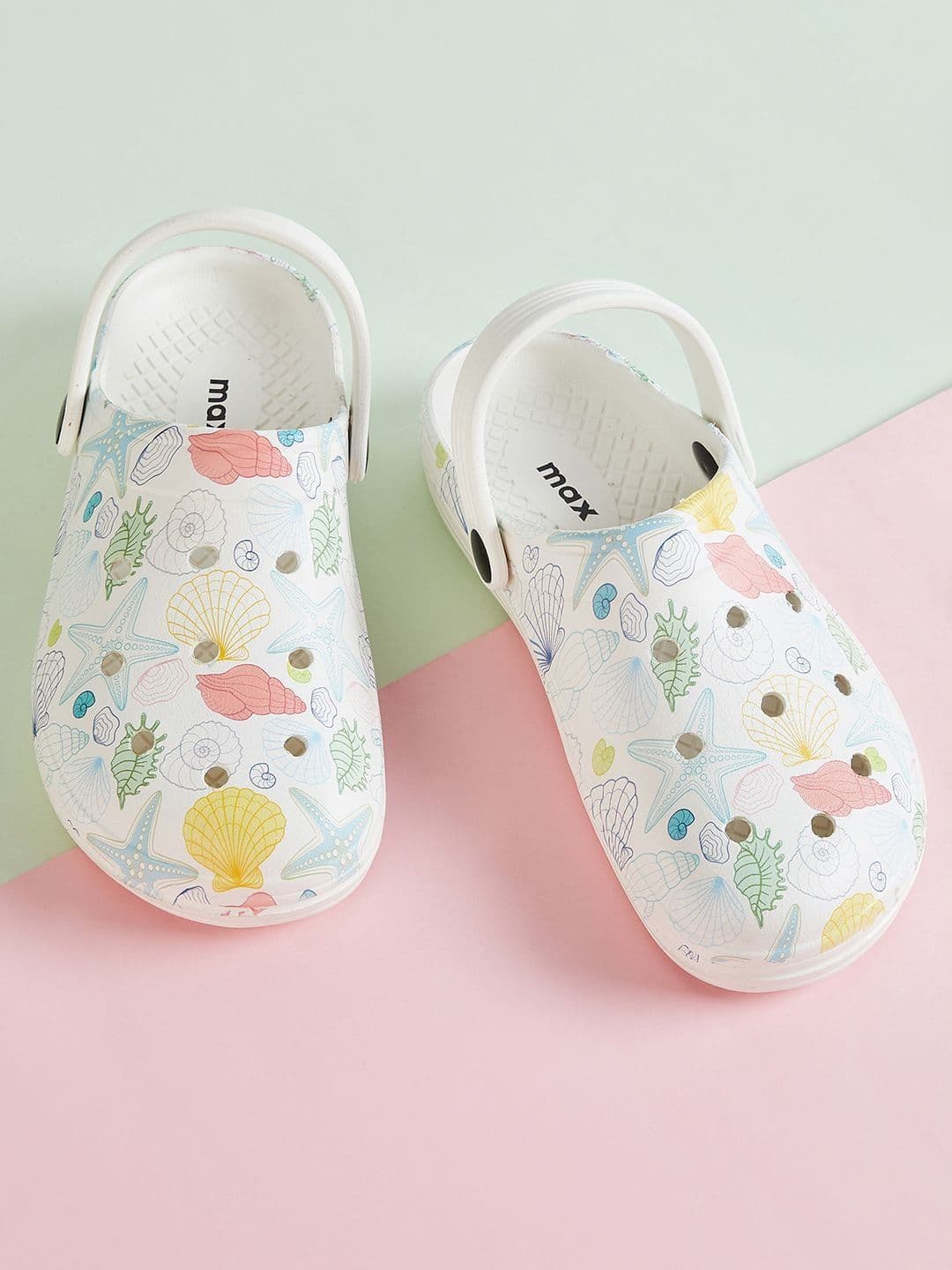 max Girls Printed Clogs - view 1