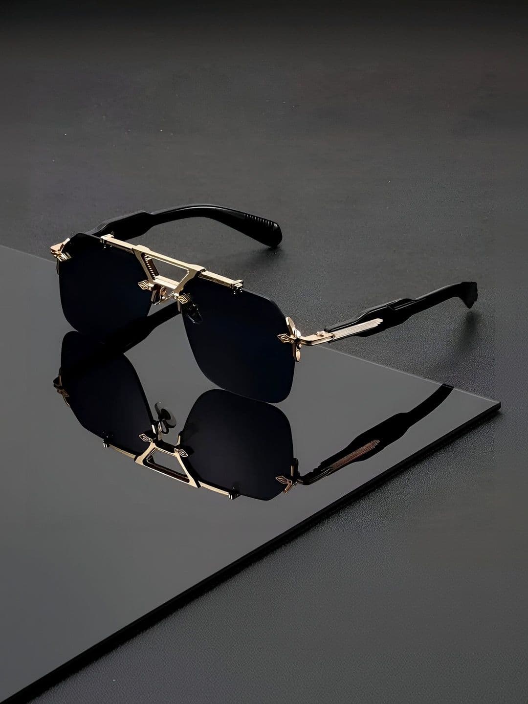 FUNGLASSES Unisex Black Lens & Gold-Toned Rimless Butterfly Sunglasses LOVE 2815 GOLD BLK - view 1