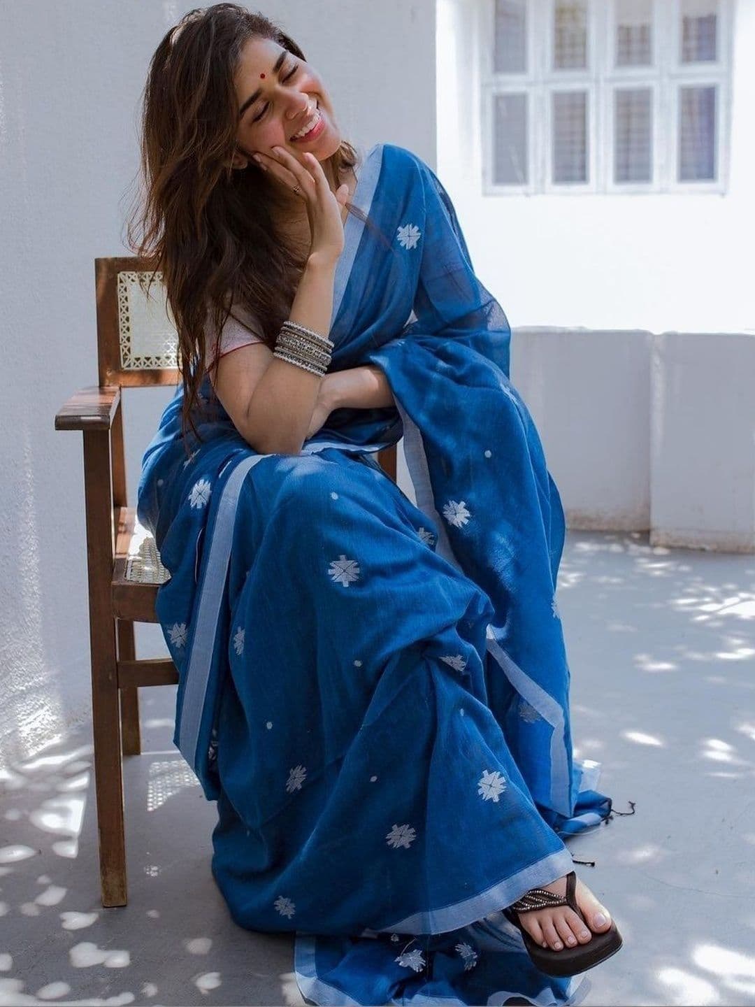 sourav biswas Floral Pure Cotton Saree - view 1