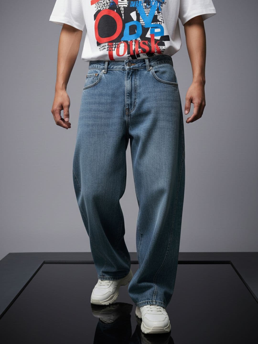SOKO STREET Men Oversized Fit Light Fade Pure Cotton Jeans - view 1