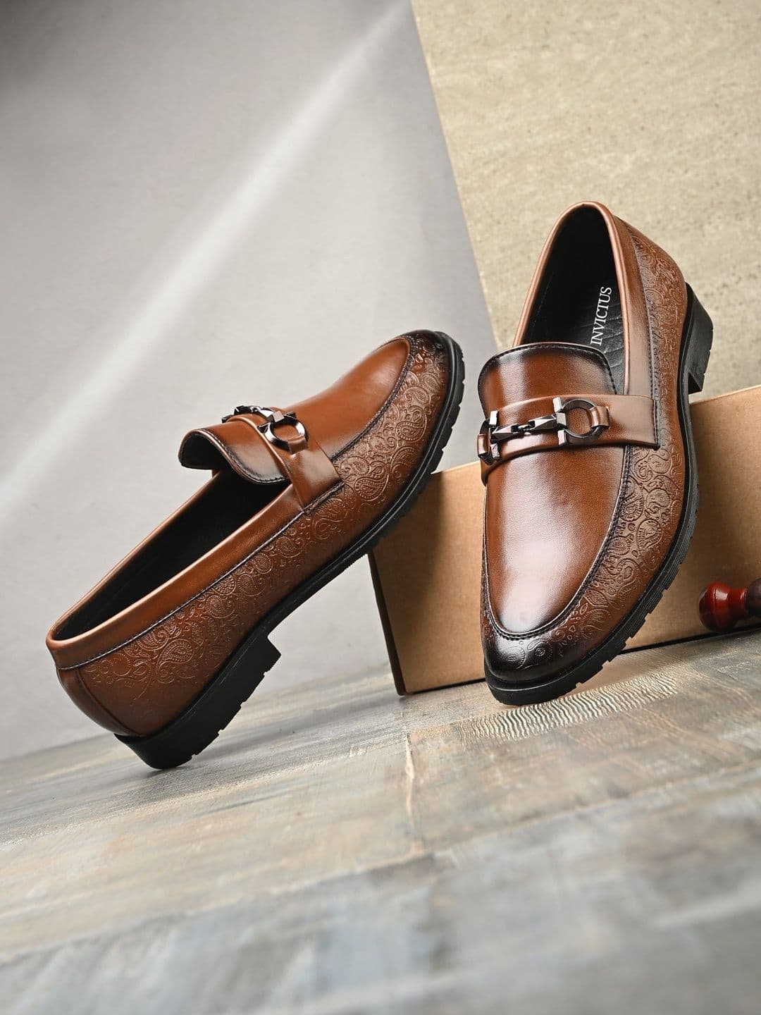 INVICTUS Men Round Toe Formal Loafer - view 1