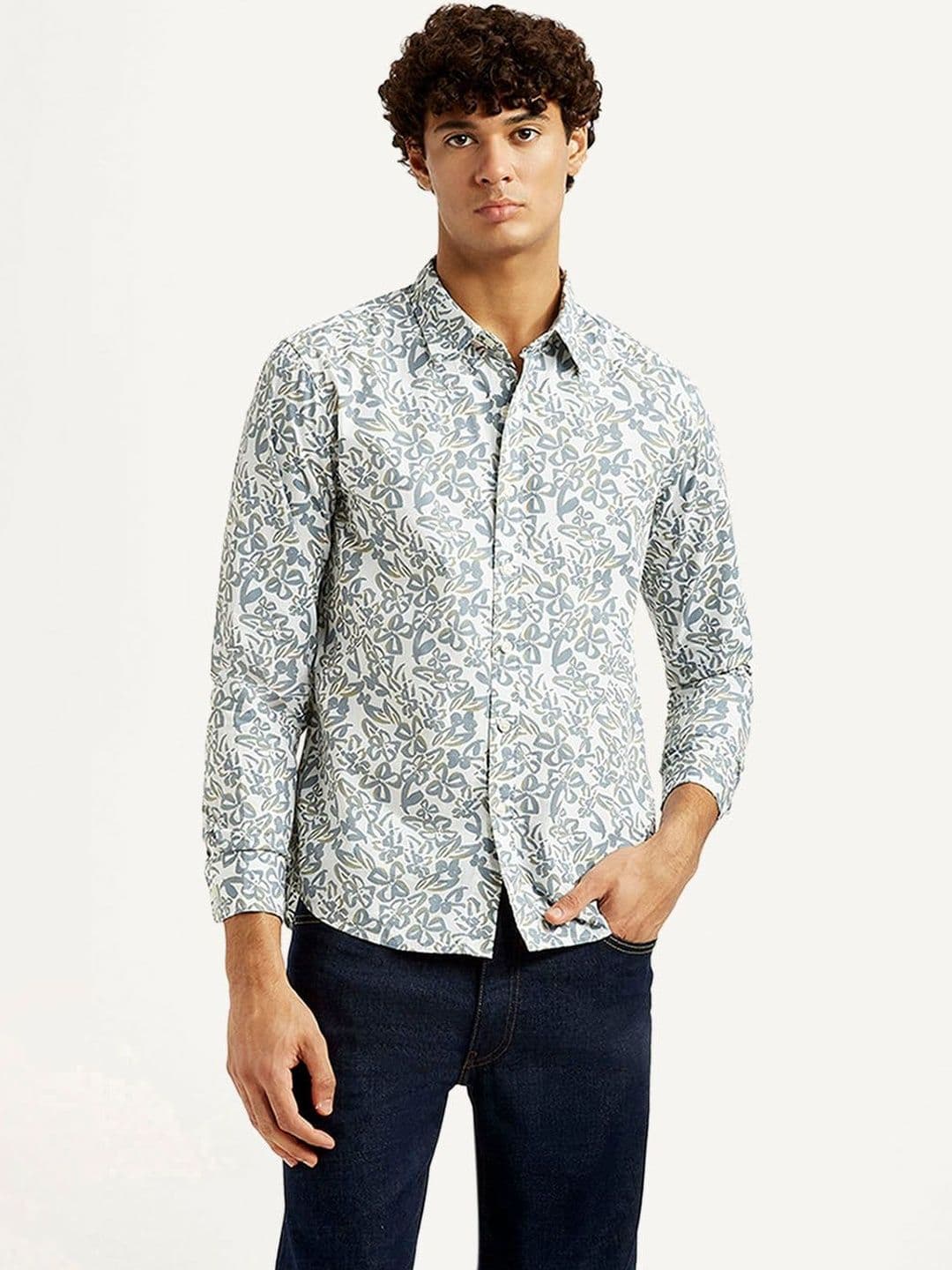 Levis Men Classic Slim Fit Floral Printed Casual Shirt - view 1