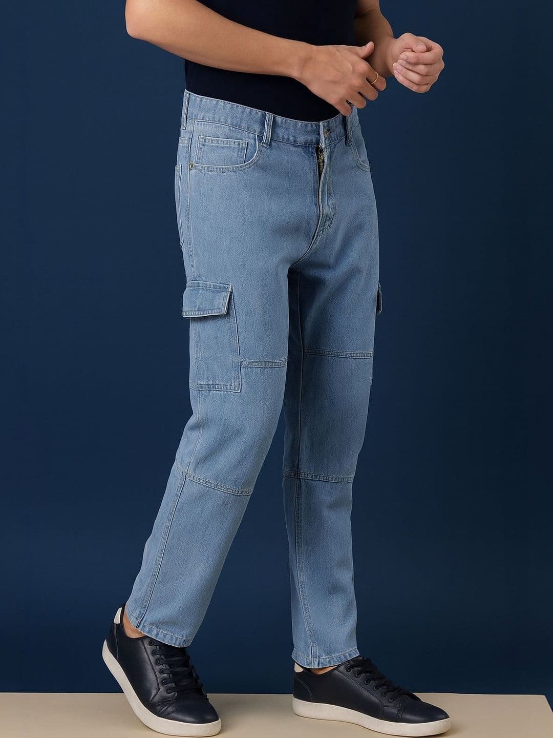 CINOCCI Men Relaxed Fit Mid-Rise Light Fade Jeans - view 1