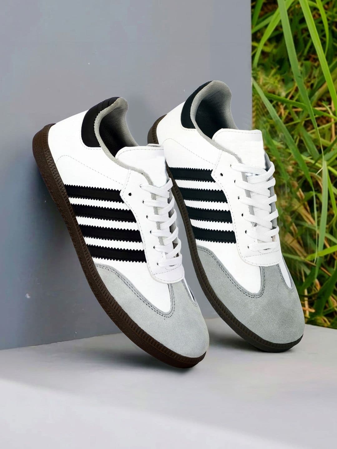 glitchez Men Colorblock Sneakers With Ultra Soft Cushion Lace-Up All-Day Comfort Shoes - view 1