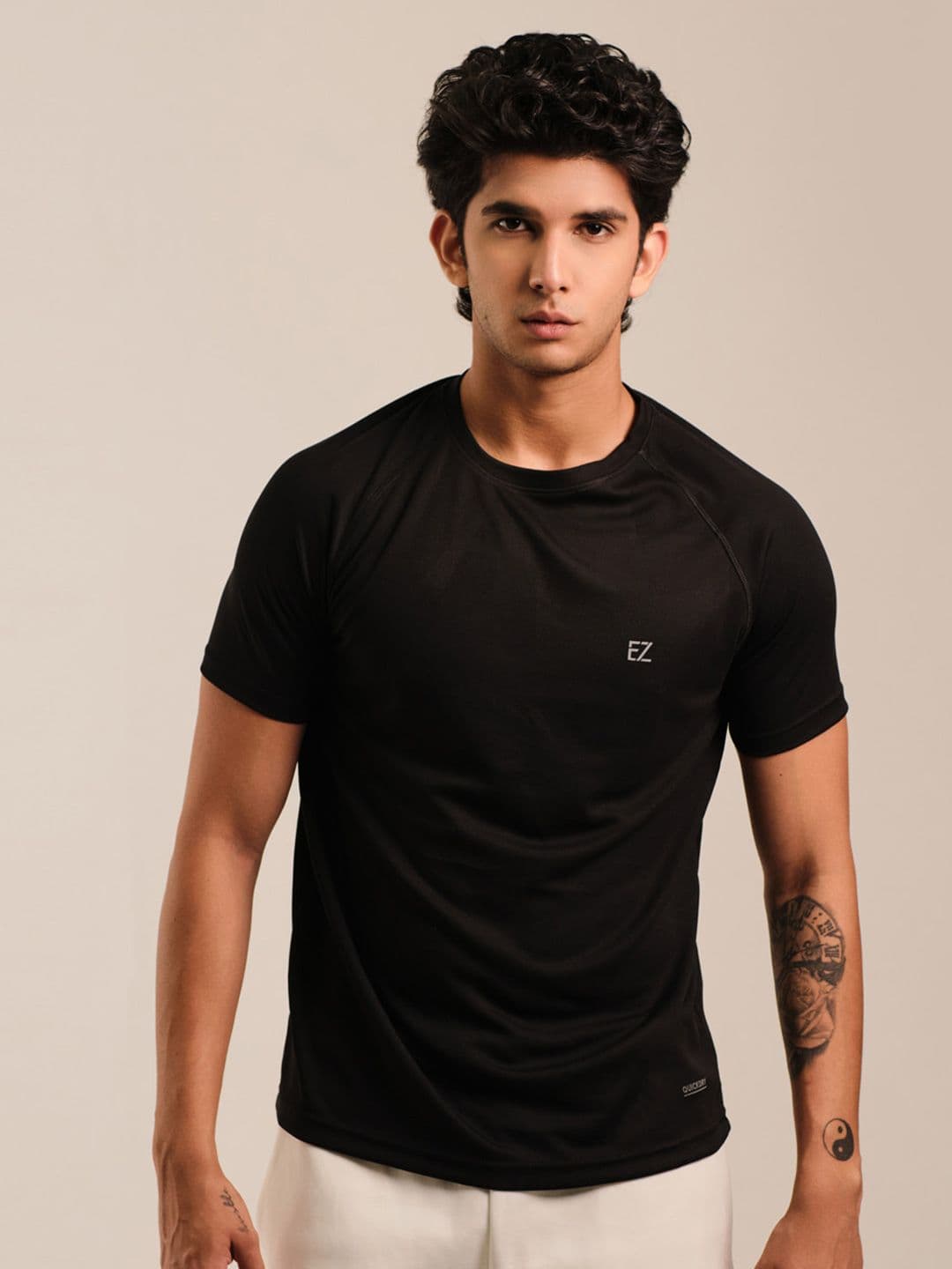 EAZY Round Neck Short Sleeves Sports Dry Fit T-shirt - view 1