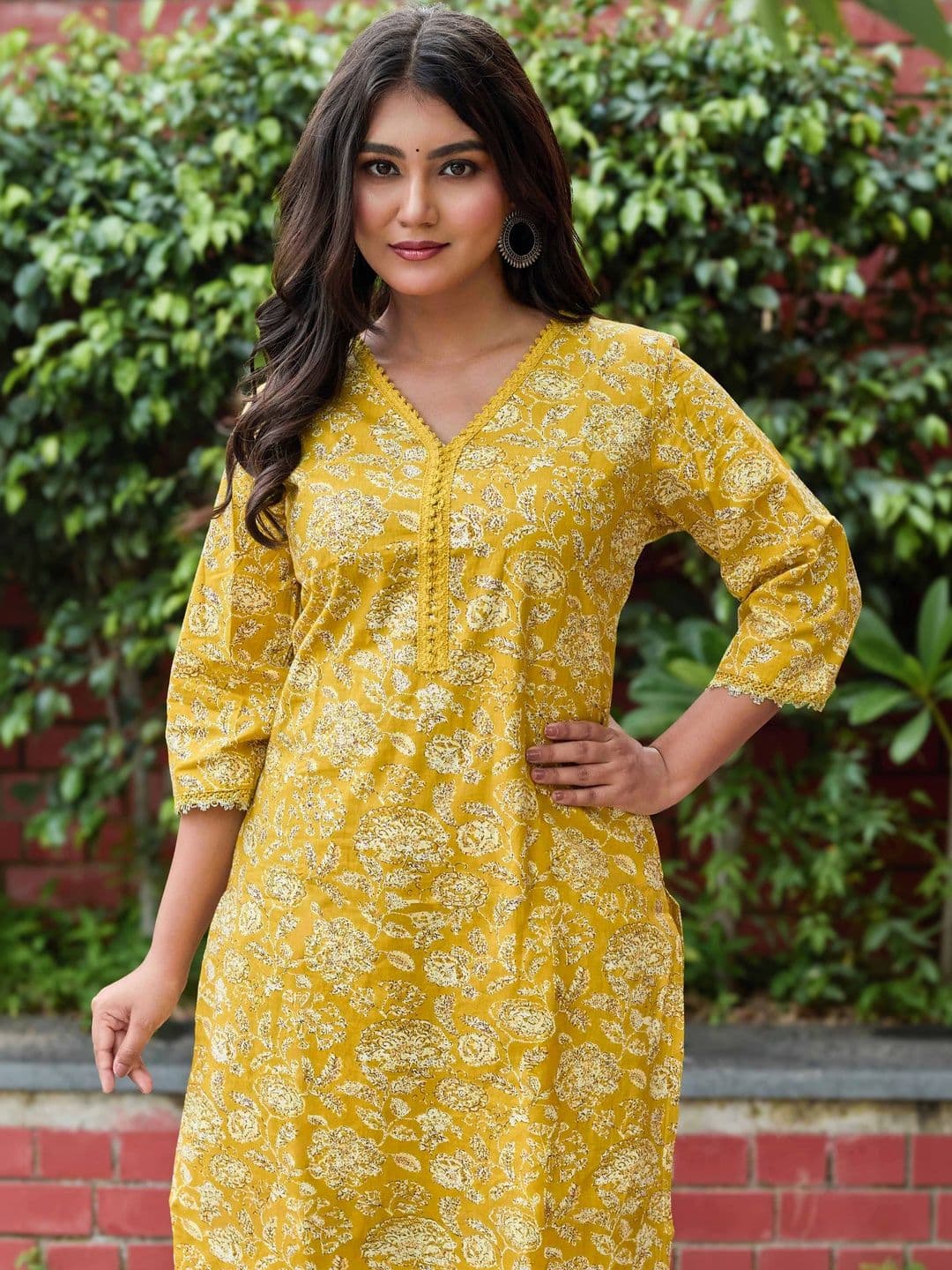 Tabeedah Women Kurta - view 1