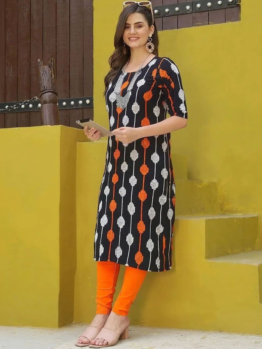 arangya Pack Of 3 Women Geometric Printed Crepe Kurta - view 1
