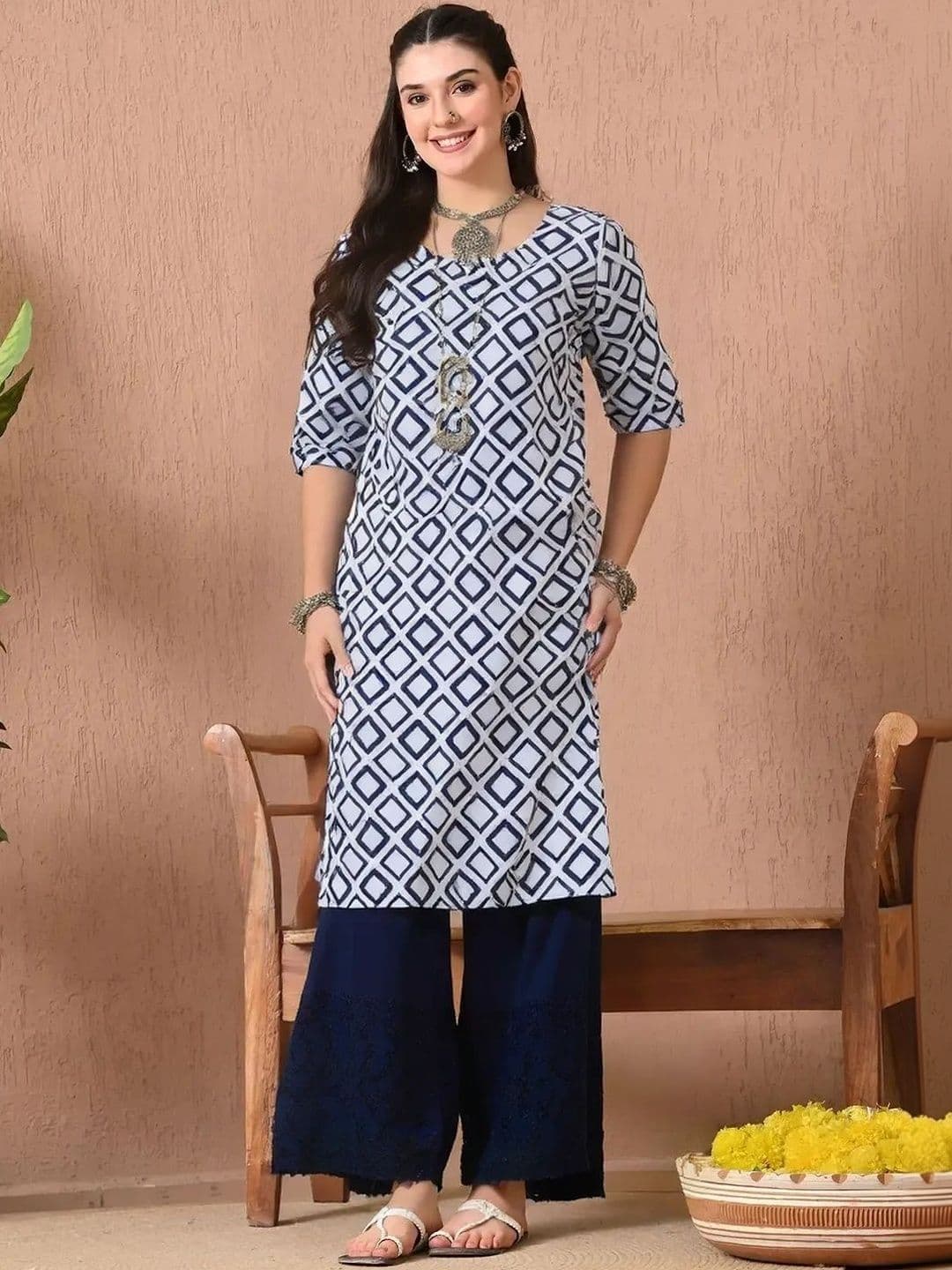 arangya Women Pack Of 2 Geometric Printed Crepe Kurta - view 1
