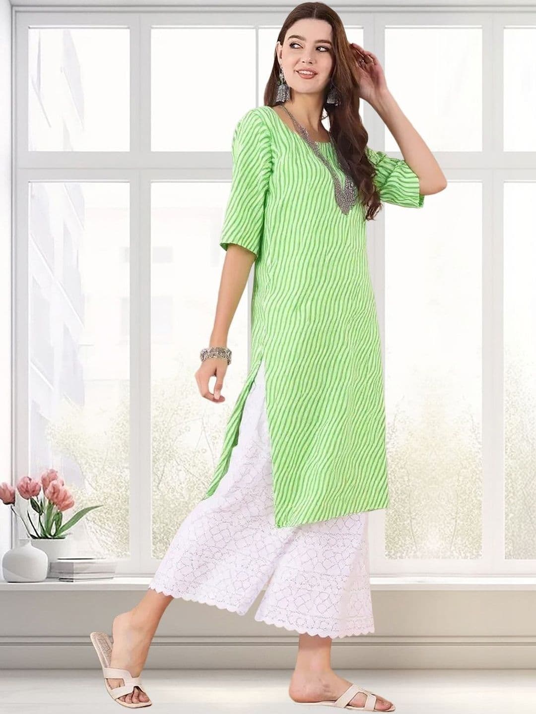 arangya Women Printed Crepe Kurta - view 1