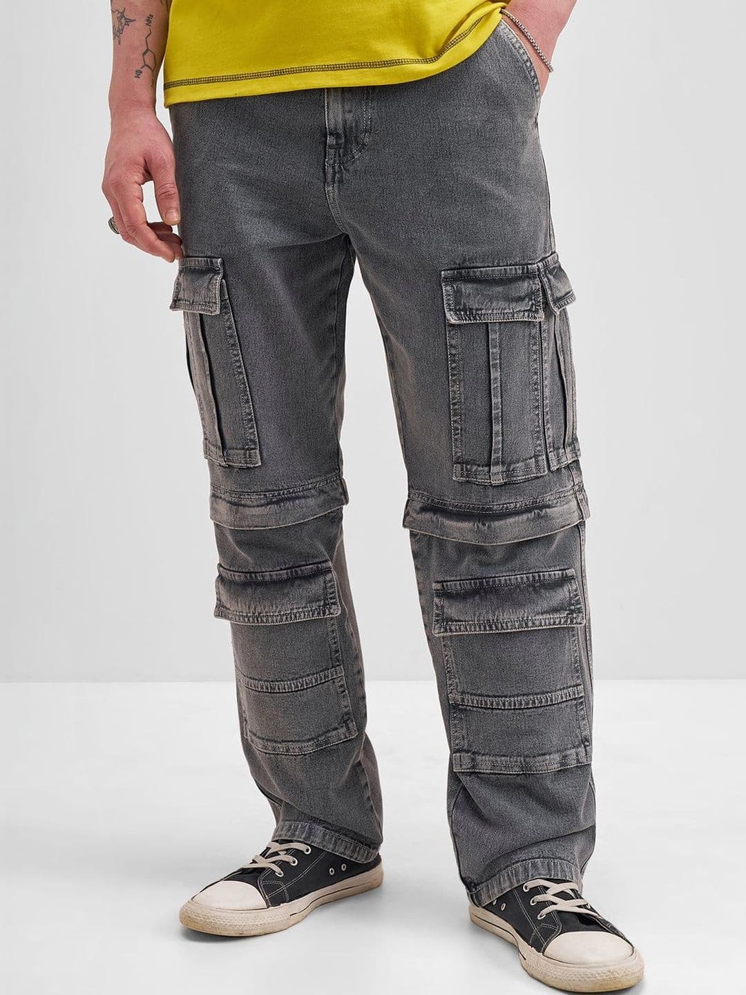HIGHLANDER Men Grey High Rise Cargo Styles Baggy Jeans - view 1