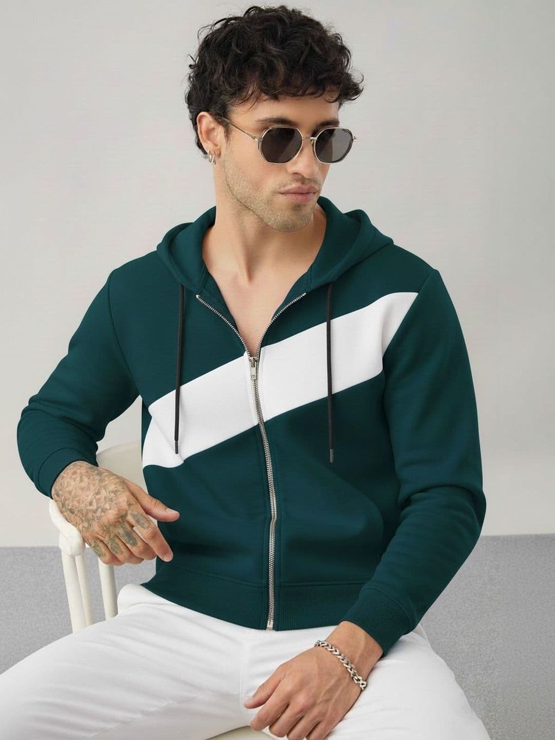 Try This Men Colourblocked Hooded 1 T-shirt - view 1