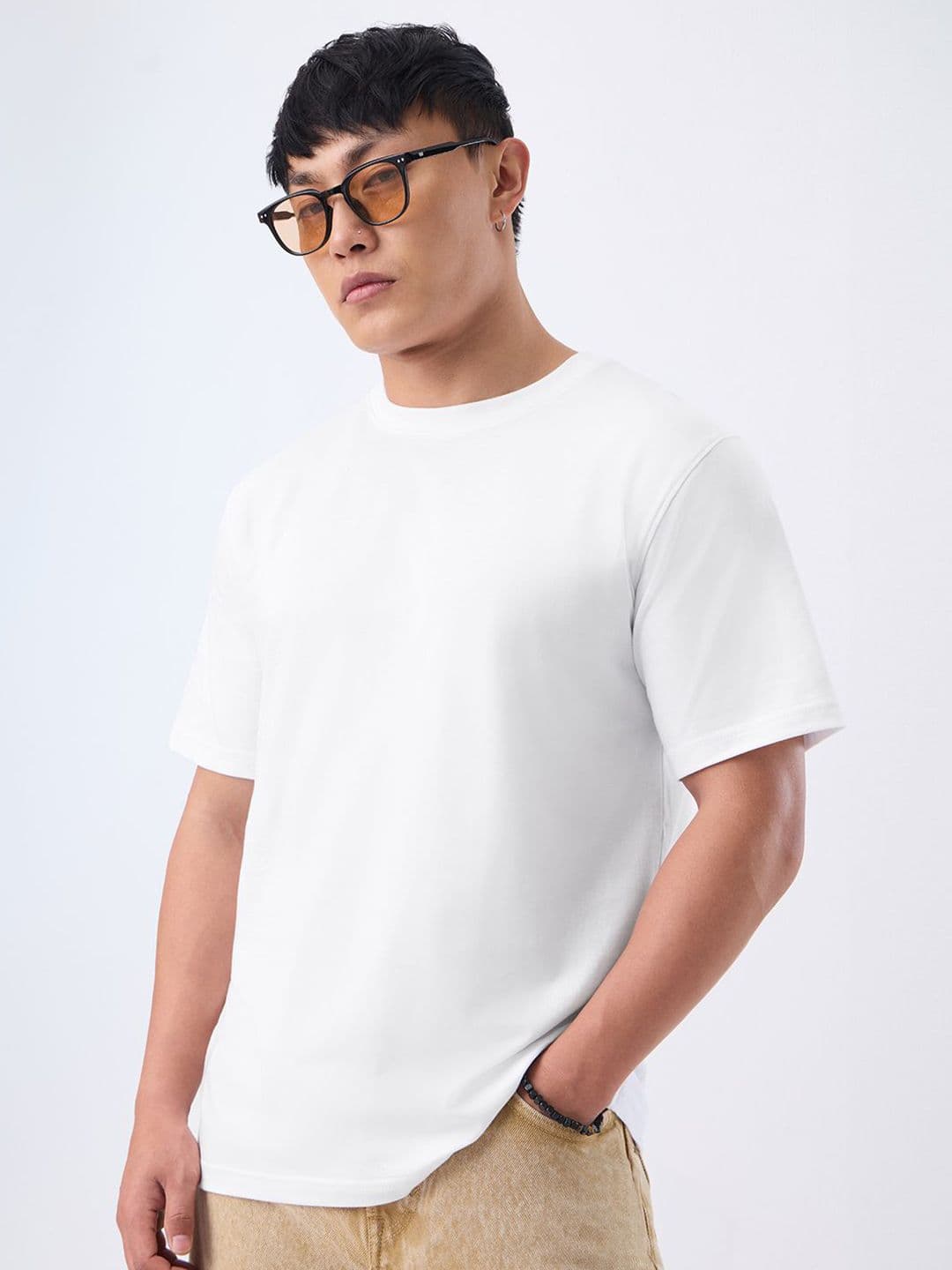 The Souled Store Men Relaxed Fit Solid White T-Shirts - view 1