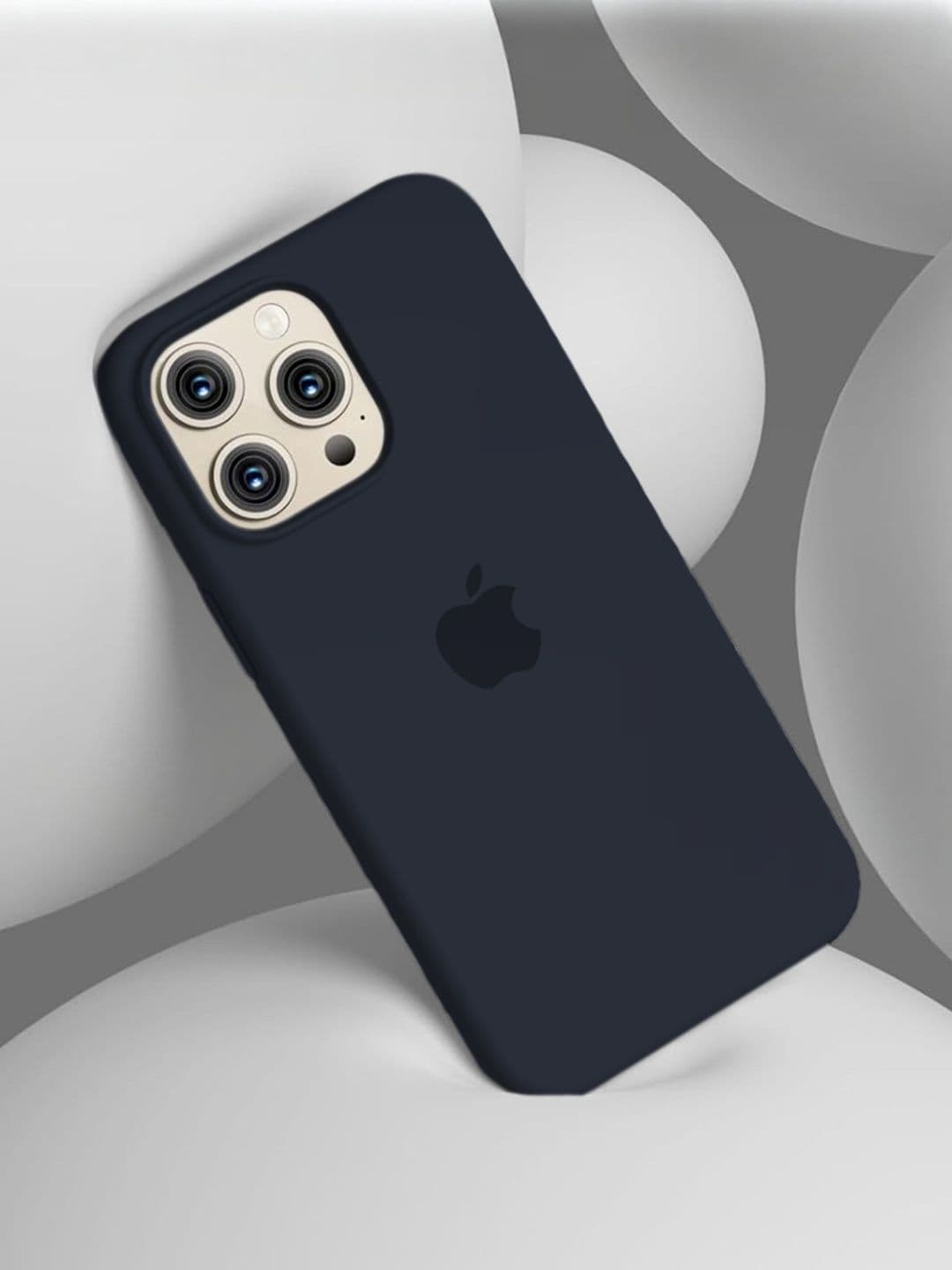 INNOPACE Silicone iPhone 15 Pro Max Back Case - view 1