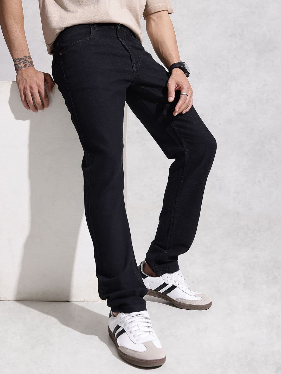 WROGN Men Slim Fit Stretchable Jeans - view 1