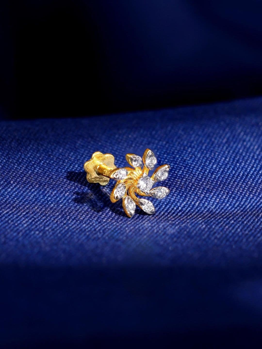 GIVA 18Kt Yellow Gold Lab Grown Petal Twirl Floral Nosepin Diamond-0.5 gms - view 1