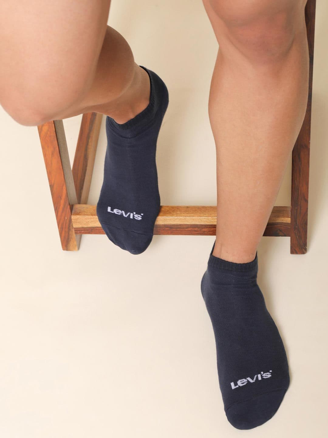 Levis Men LS306 Pack of 3 Cotton Stretch Non Terry Ankle Low Cut Socks - view 1