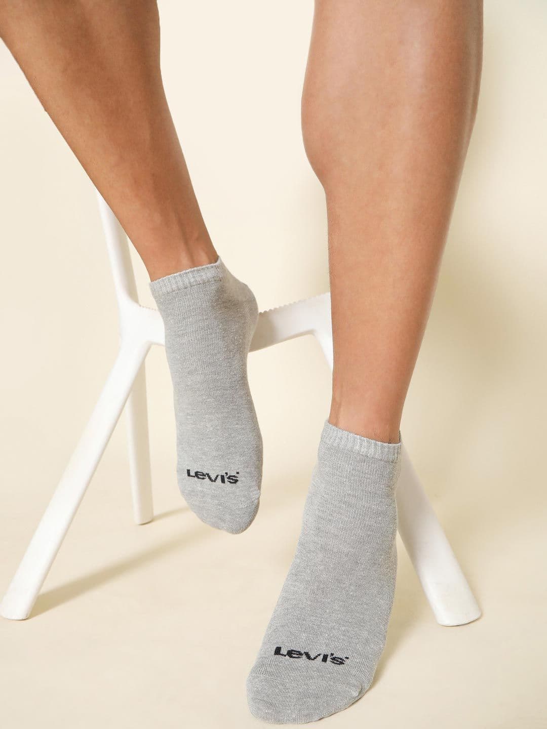 Levis Men LS307 Pack of 3 Cotton Stretch Non Terry Ankle Low Cut Socks - view 1