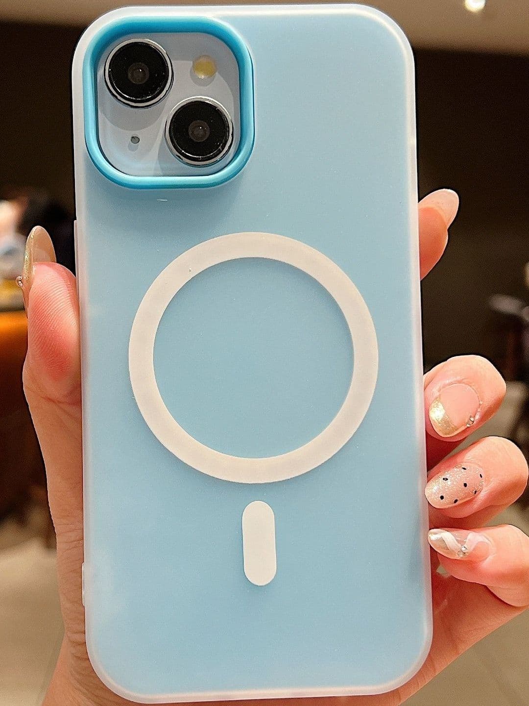 Luxury Kase Unisex Solid Magnetic Silicone Candy Mag-SafeiPhone 15 Back Case - view 1