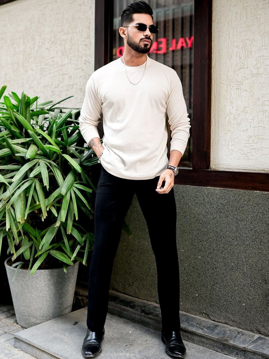 Mast & Harbour Round Neck Long Sleeves Cotton Regular Fit T-shirt - view 1