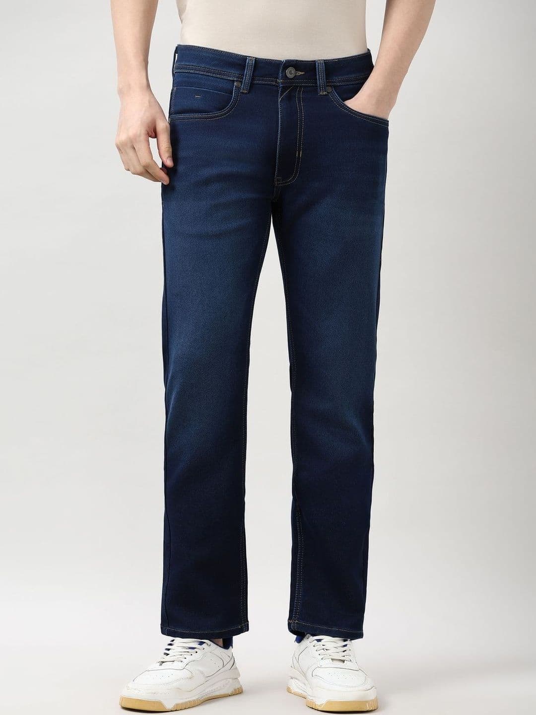 Peter England Casuals Men Slim Fit Mid-Rise Light Fade Jeans - view 1