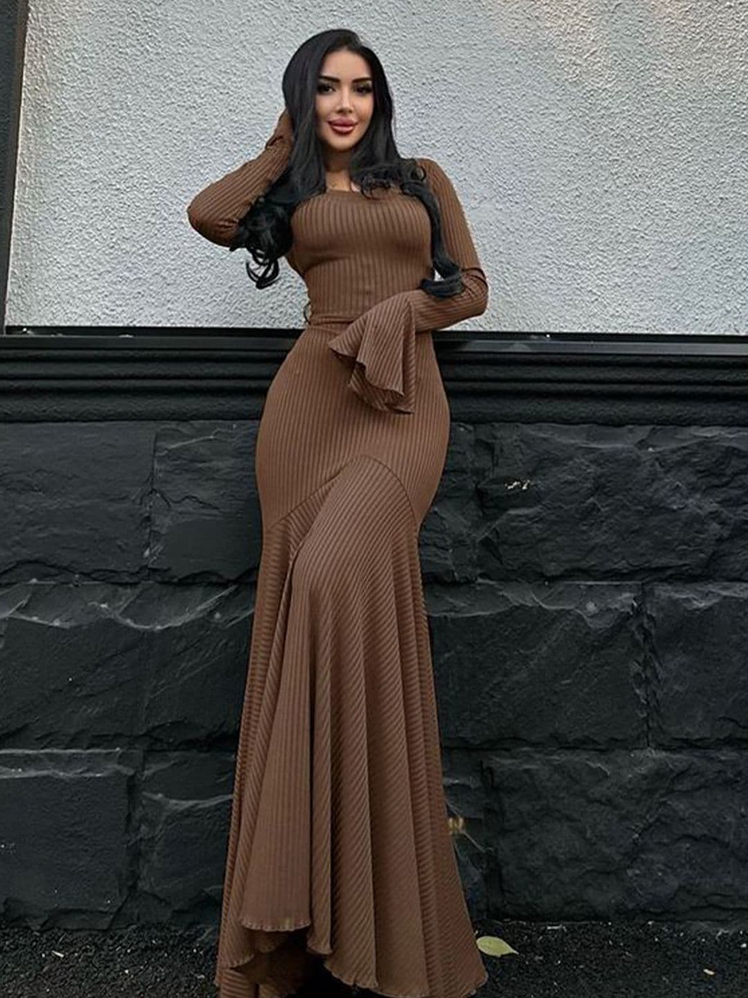 TRAQUILA Flared Sleeve Bodycon Maxi Dress - view 1