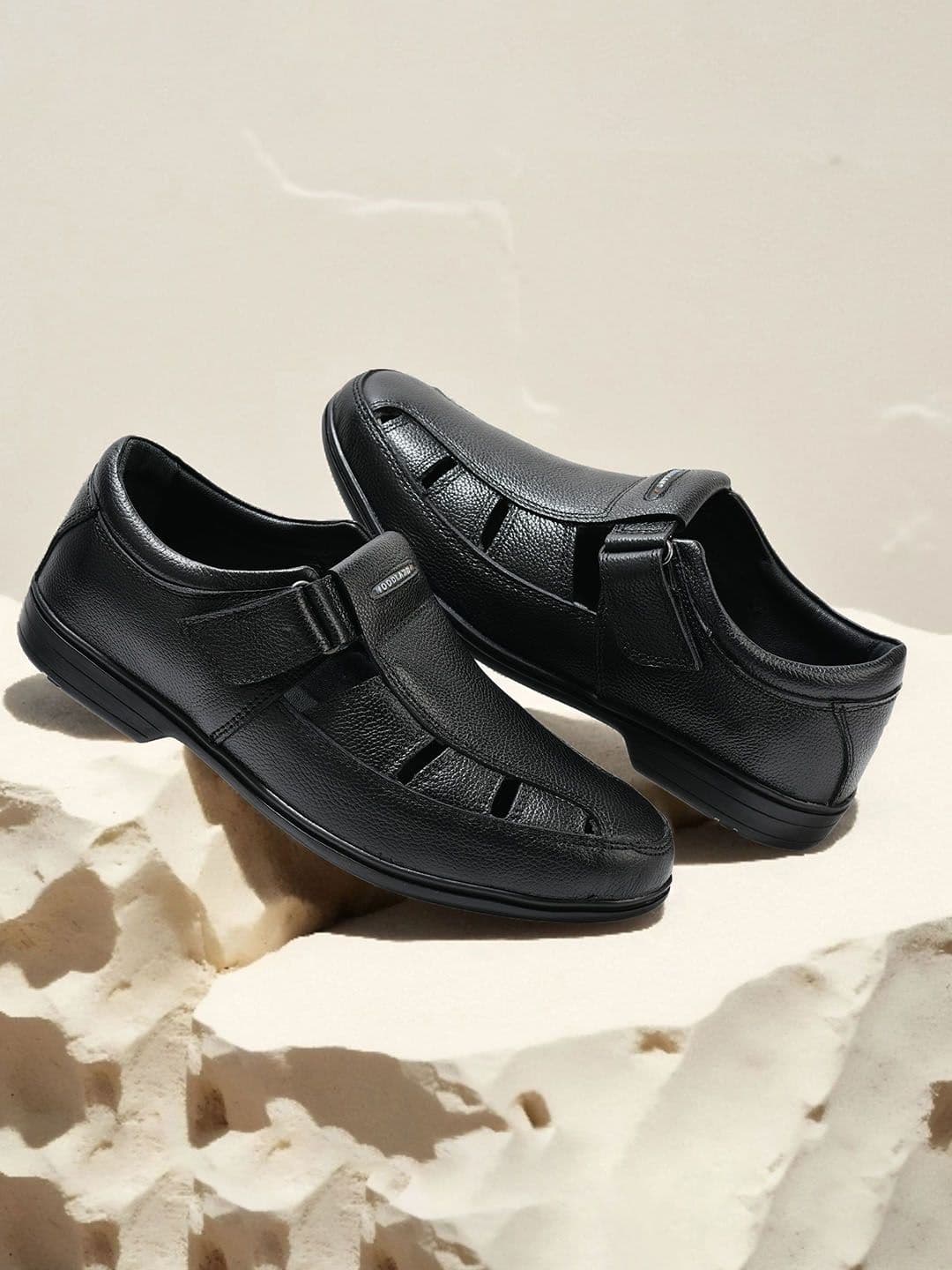 Woodland Men Textured Leather Shoe-Style Sandals - view 1