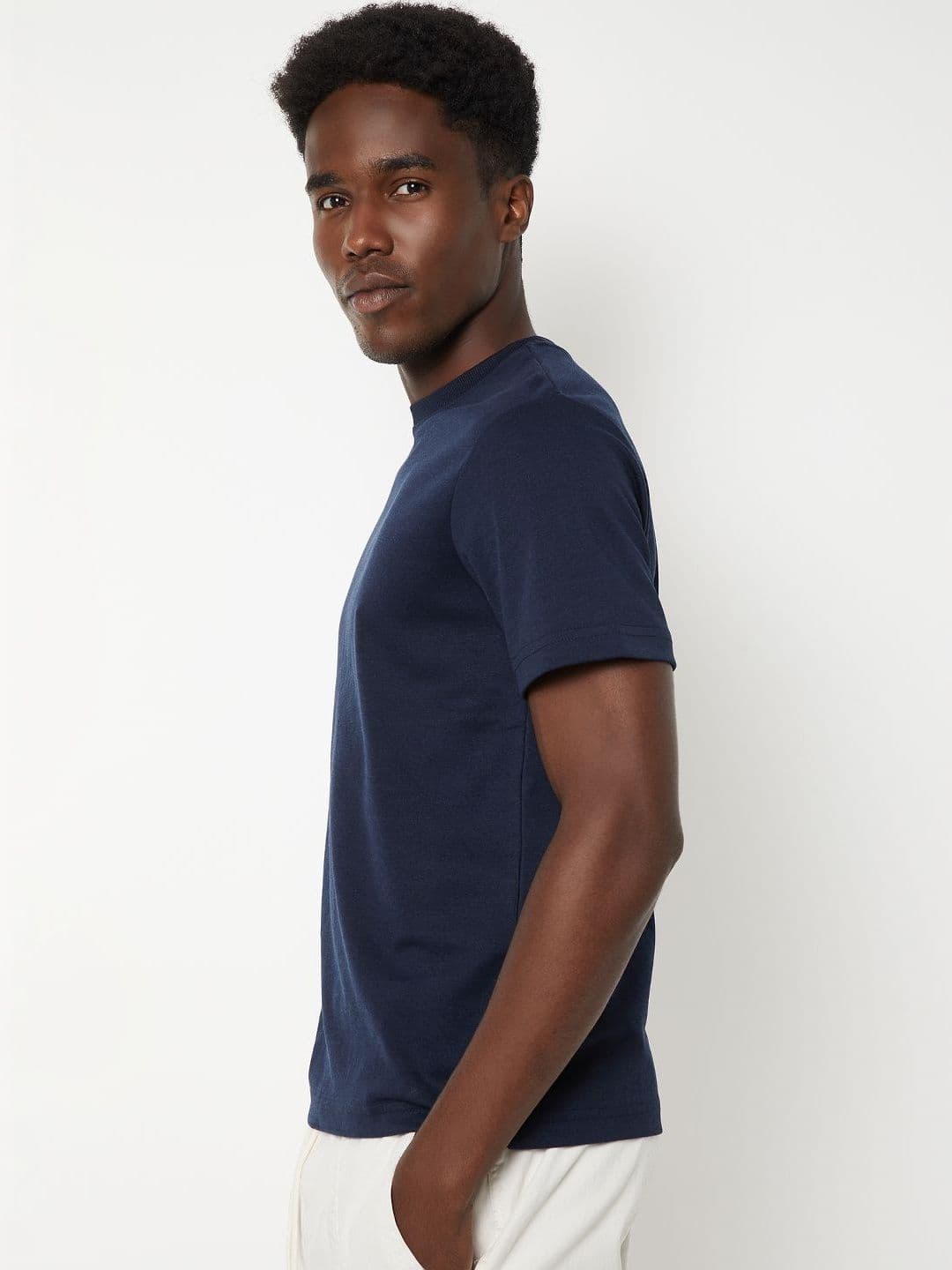 max Men Solid Round Neck Short Sleeves Regular Fit T-shirt - view 1
