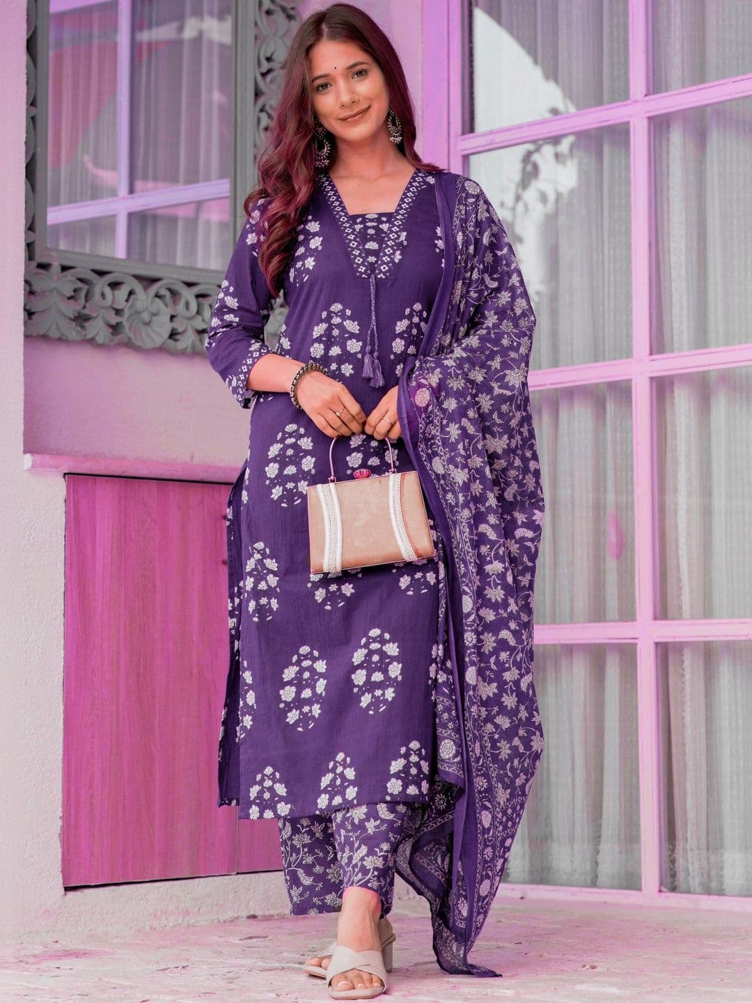 PARTHVI Women Floral Printed Regular Pure Cotton Kurta with Trousers & With Dupatta - view 1